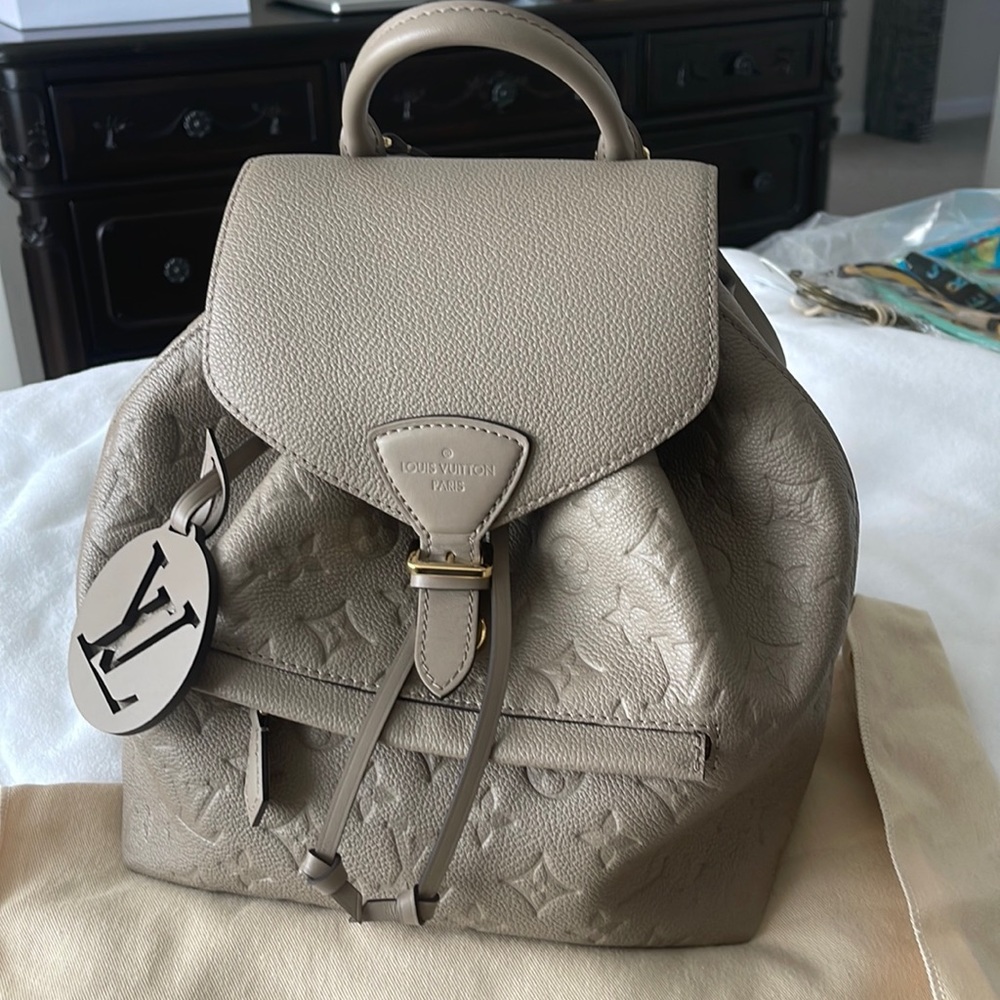 Louis Vuitton MONTSOURIS BACKPACK TURTLEDOVE